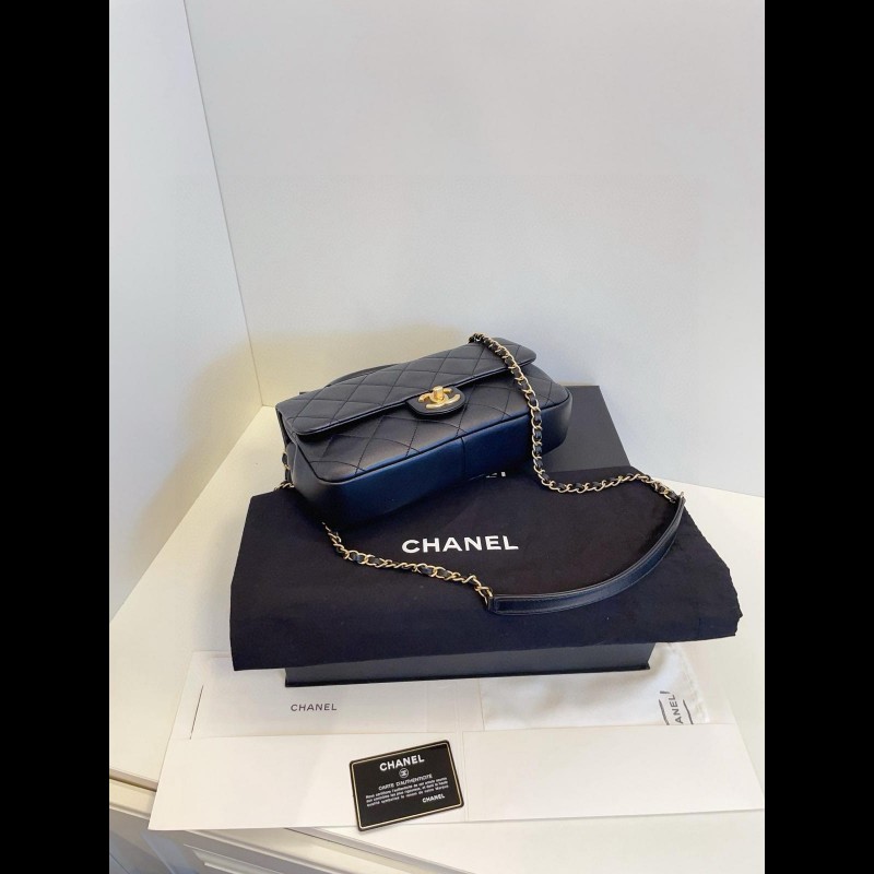 Chanel flap with handle-3