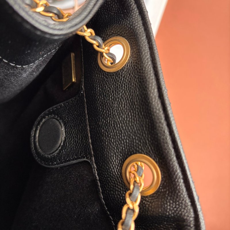 ::CHANEL:: 香奈兒 AS5600 黑色荔枝牛皮復古金雙C束口後背包 25中型背包-6