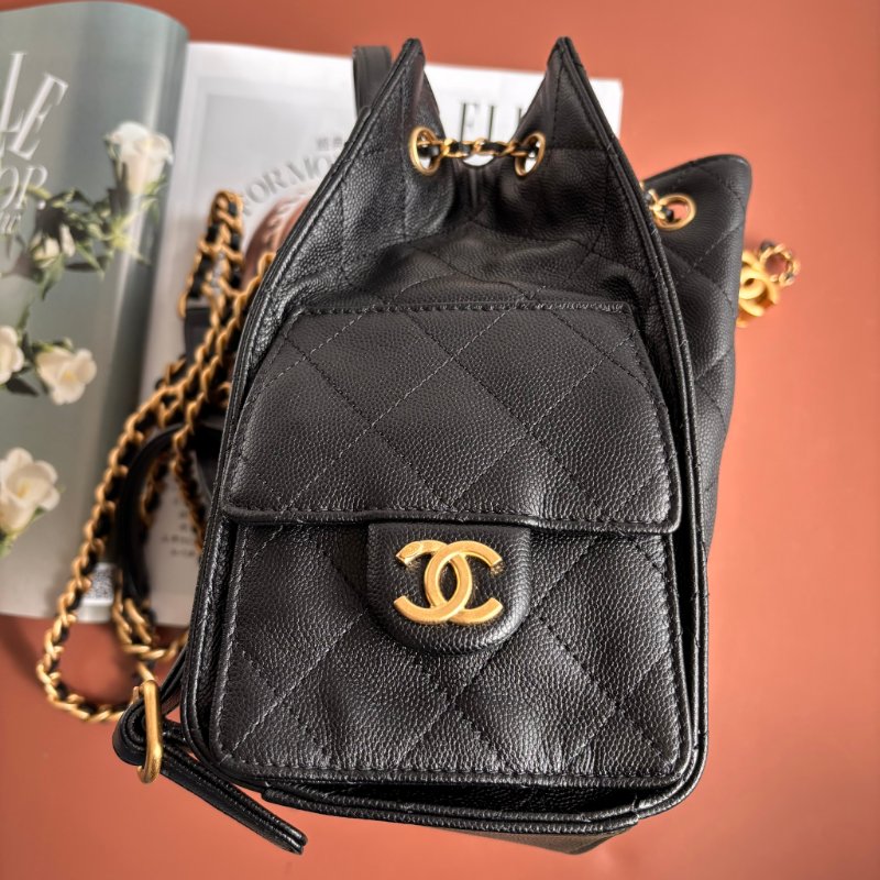 ::CHANEL:: 香奈兒 AS5600 黑色荔枝牛皮復古金雙C束口後背包 25中型背包-9