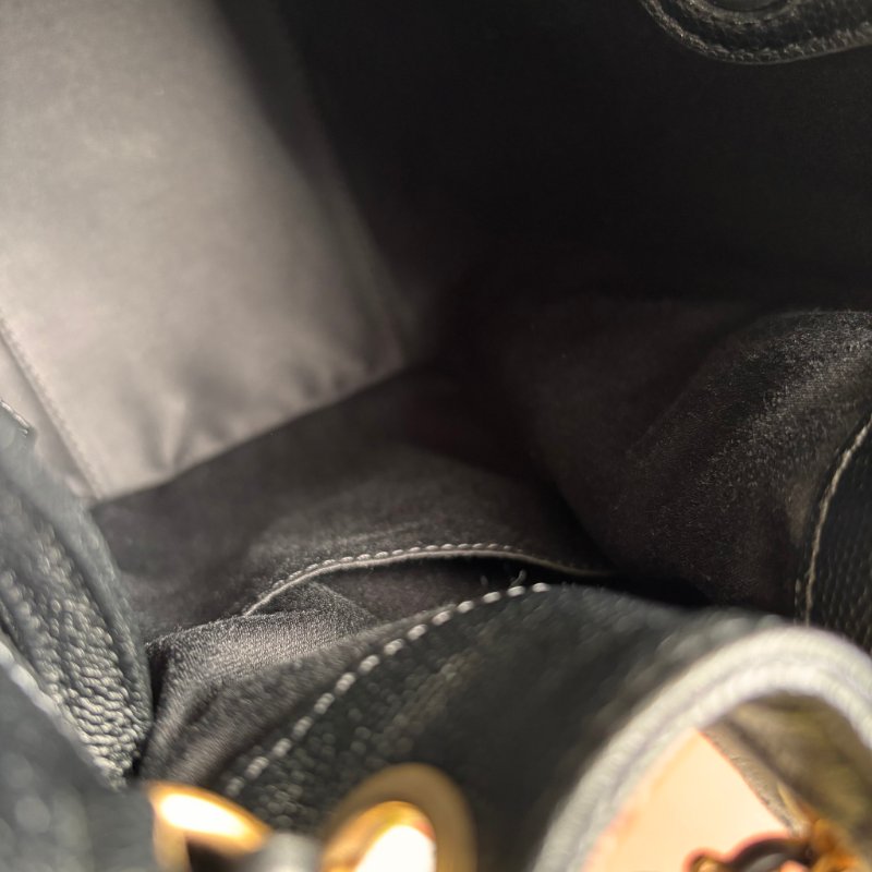 ::CHANEL:: 香奈兒 AS5600 黑色荔枝牛皮復古金雙C束口後背包 25中型背包-13