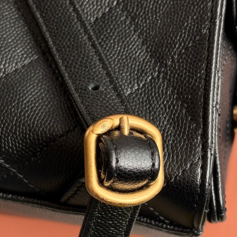 ::CHANEL:: 香奈兒 AS5600 黑色荔枝牛皮復古金雙C束口後背包 25中型背包-19