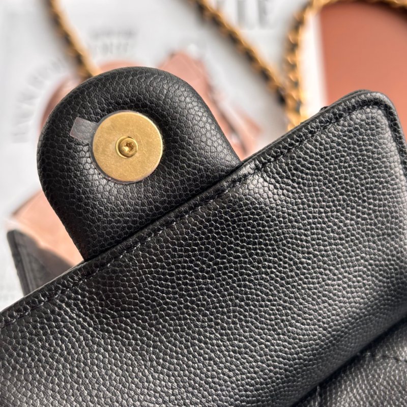 ::CHANEL:: 香奈兒 AS5600 黑色荔枝牛皮復古金雙C束口後背包 25中型背包-23