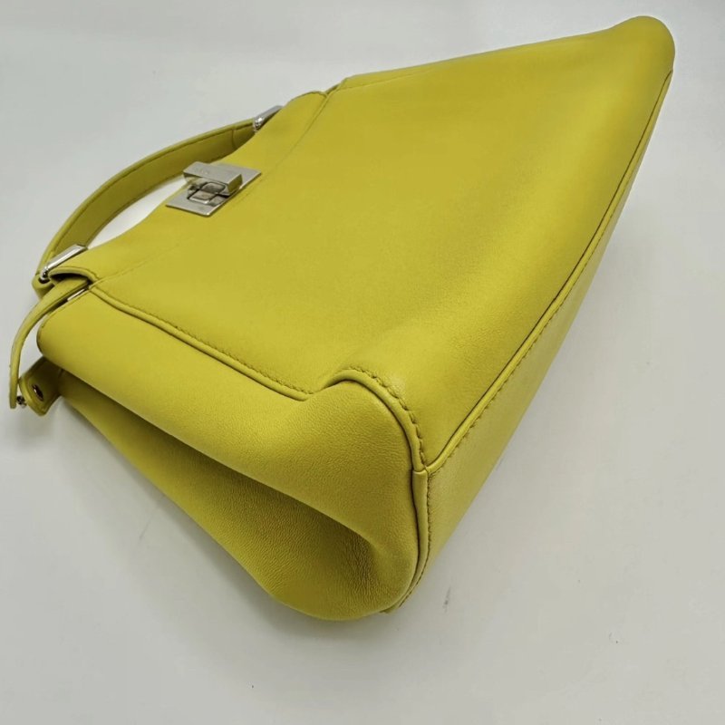 FENDI Peekaboo黃色銀扣肩背斜背手提包23*15*10 98新配件塵袋-2