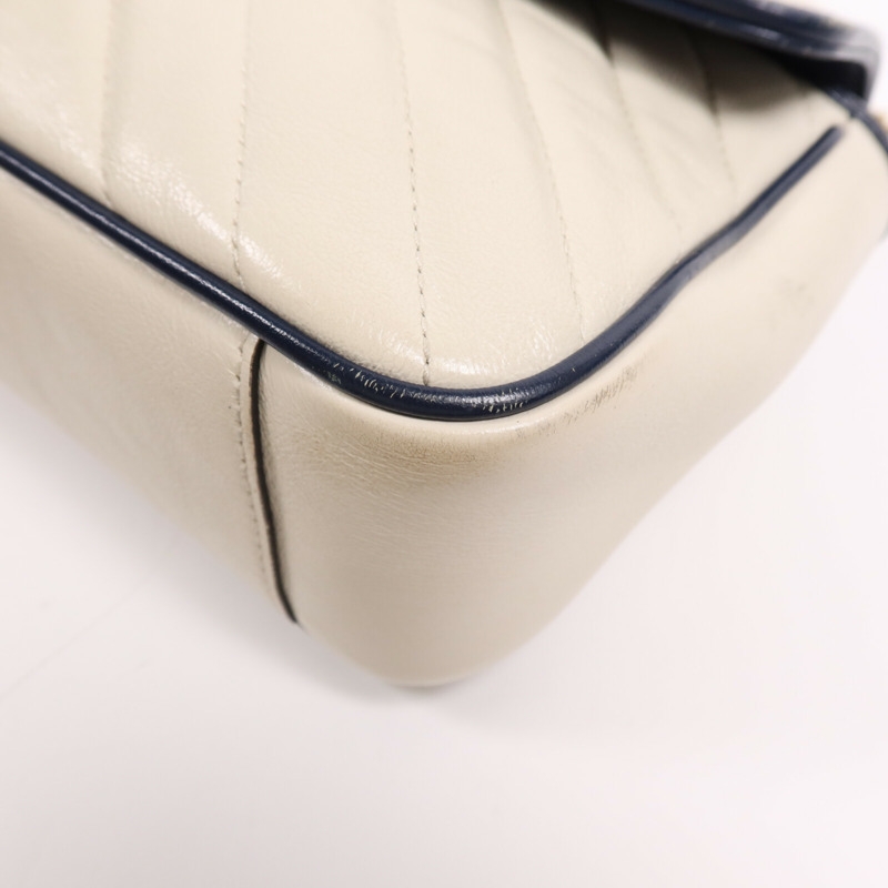 GUCCI 牛皮皮革GG Marmont金扣鏈帶肩背袋-4