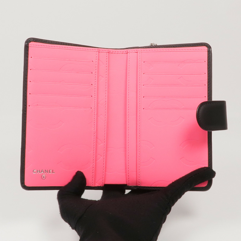 CHANEL 牛皮皮革Cambon Wallet銀扣錢包-12