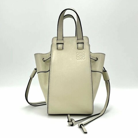 LOEWE 白色銀扣 mini抽繩吊床包15*19*11 98新配件塵袋