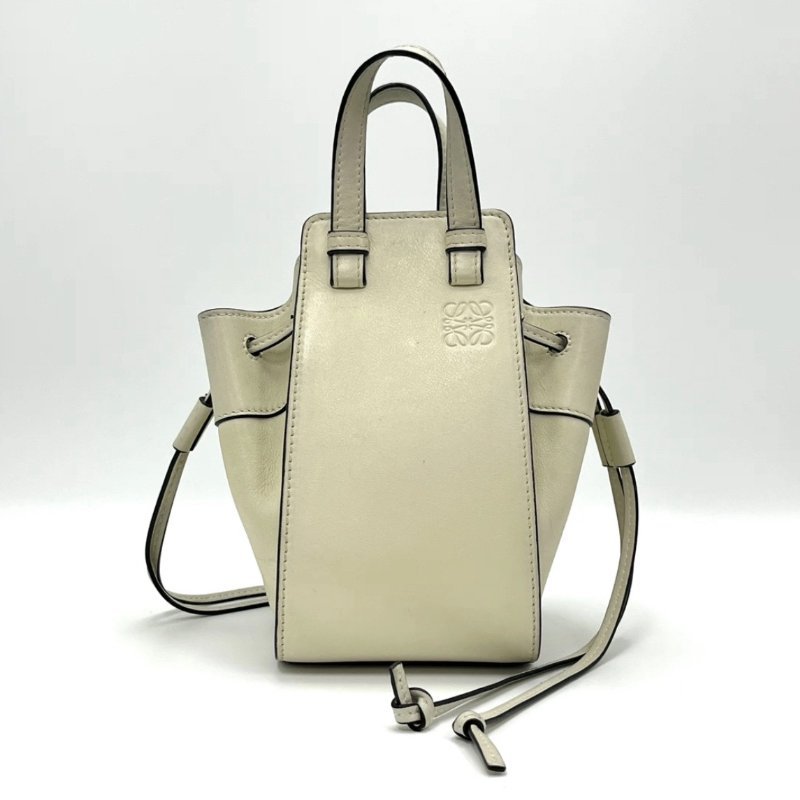 LOEWE 白色銀扣 mini抽繩吊床包15*19*11 98新配件塵袋-0