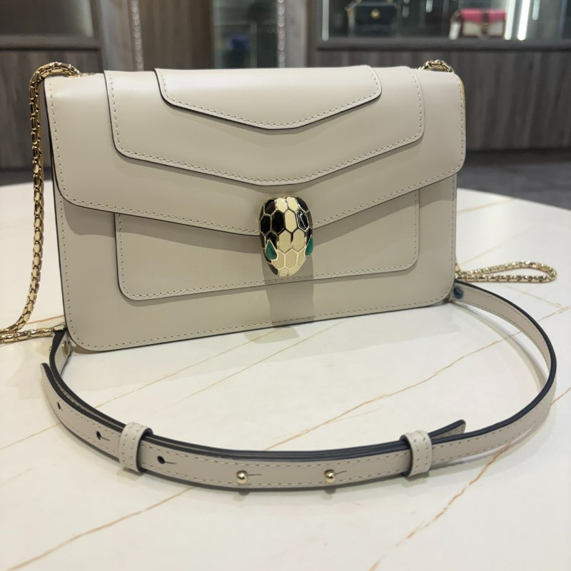 *SHIHNA名牌精品*Bvlgari Serpenti Forever 肩背包(淨白瑪瑙色)-0