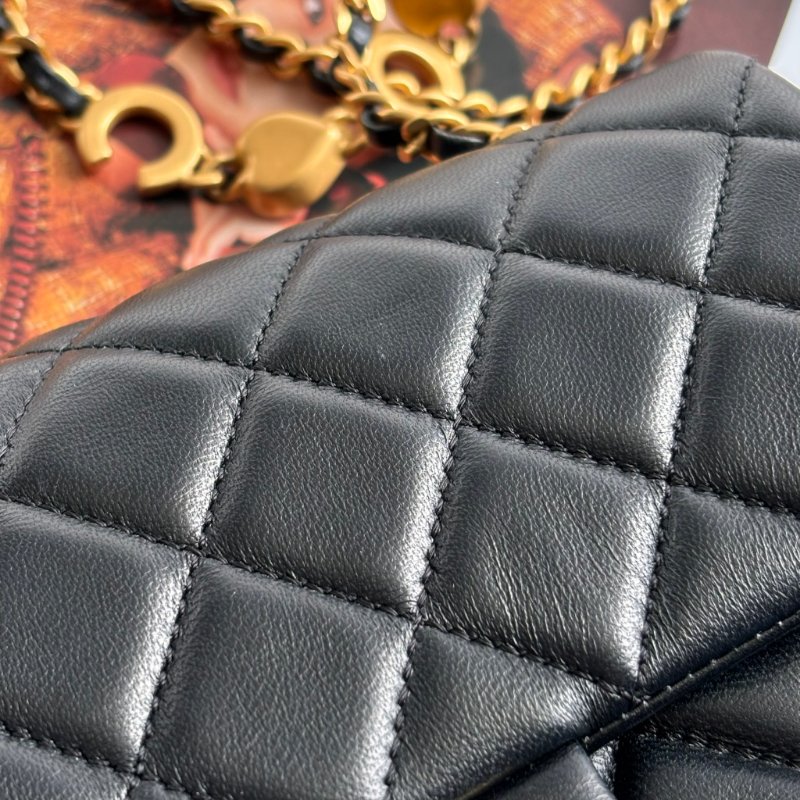 CHANEL 香奈兒 真品*AS3489 黑色羊皮復古愛心COCO金鏈翻蓋斜背包 鏈包 方胖 口蓋包-25