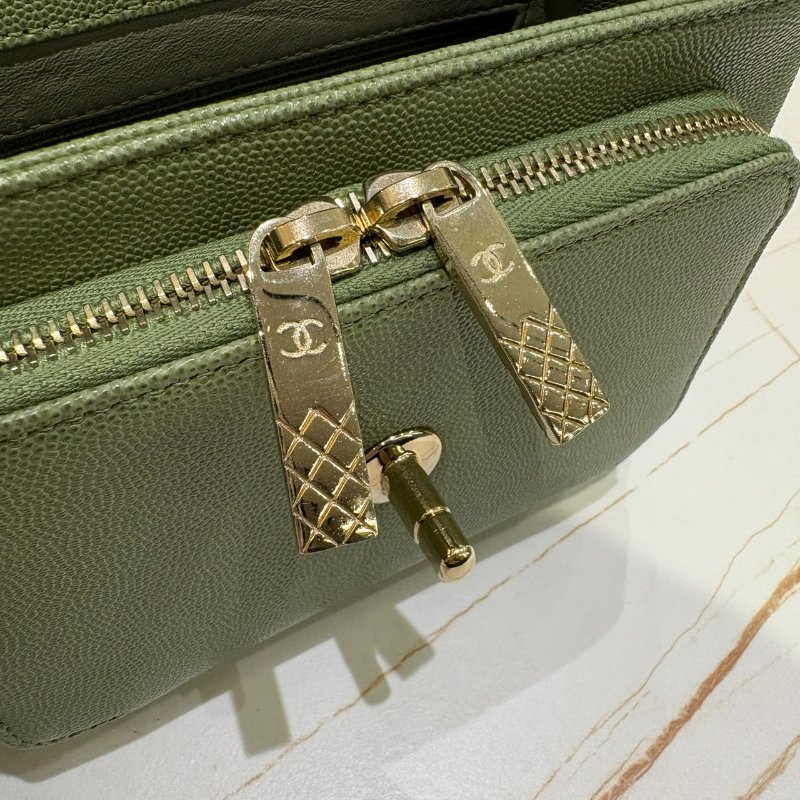 *SHIHNA名牌精品*CHANEL 郵差包 綠色 荔枝紋牛皮 金鍊 (保卡款)-5