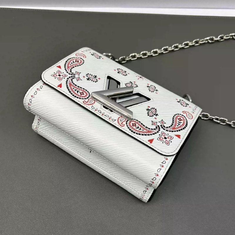 LV twist白銀限量小號水波紋19*15*9 98新配件塵袋-4