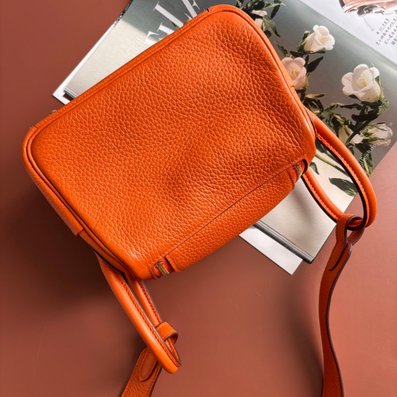 🍊天菜 超可愛 ::HERMES:: 愛馬仕 B刻愛馬仕橘金釦MINI LINDY手提肩背包-2
