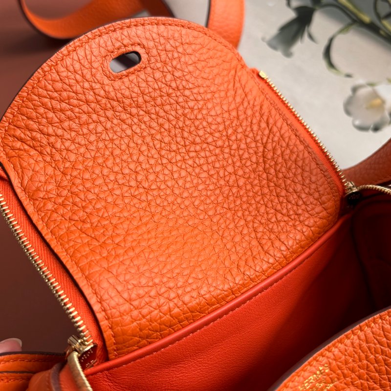 🍊天菜 超可愛 ::HERMES:: 愛馬仕 B刻愛馬仕橘金釦MINI LINDY手提肩背包-11