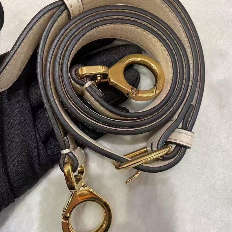 Fendi peekaboo I see u小號手提斜背包 全新閒置配件塵袋-4