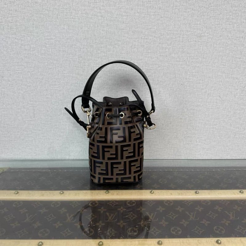 FENDI 棕色經典老花壓紋Mon Tresor 抽繩水桶包 12*18*10 99新配件塵袋-5