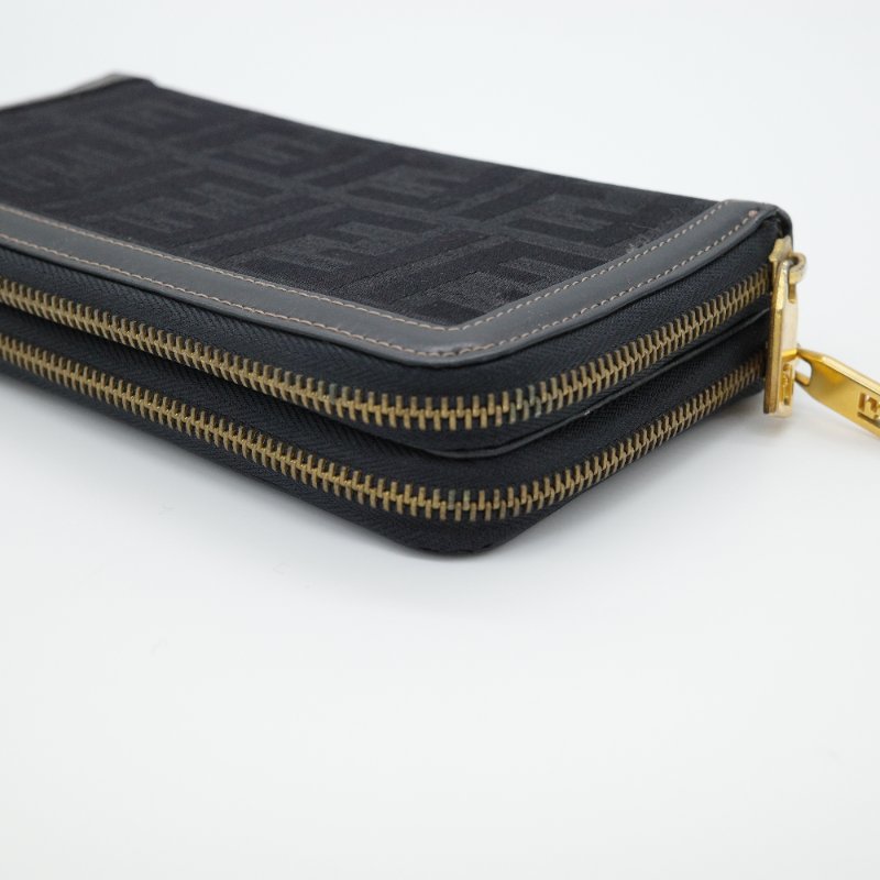 Fendi 芬迪 黑色 FF經典花紋 帆布 拉鍊 長錢包 風琴錢包 (超多卡位、大空間)-6