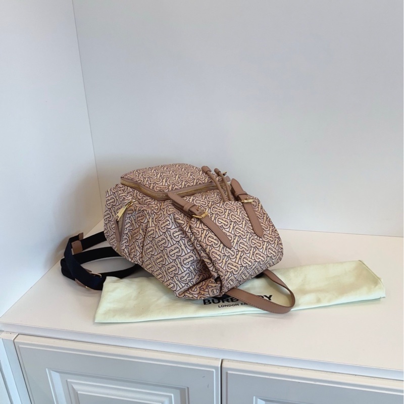【97新🆕】Burberry 新款TB新標老花尼龍帆布翻蓋軍旅雙肩包 中號 背包-6