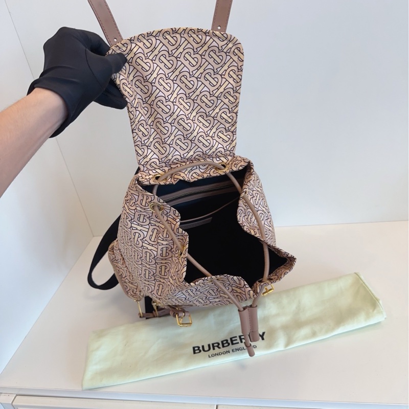 【97新🆕】Burberry 新款TB新標老花尼龍帆布翻蓋軍旅雙肩包 中號 背包-7