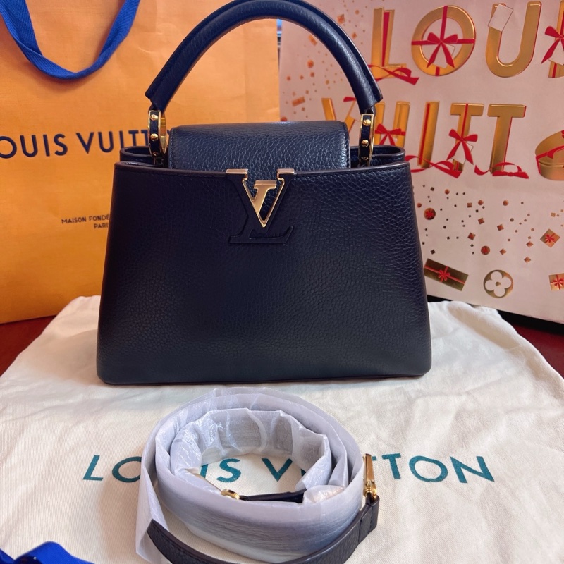 LV黑金牛皮CAPUCINES BB包-1