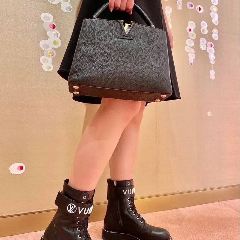 LV黑金牛皮CAPUCINES BB包-8