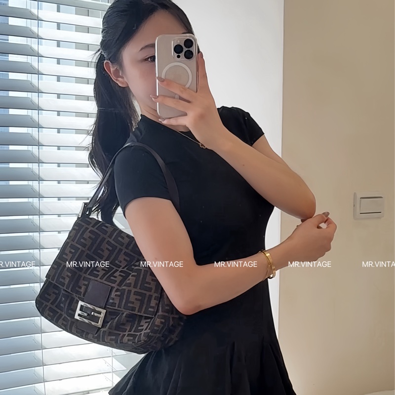 🏷️ Fendi 法棍包-0