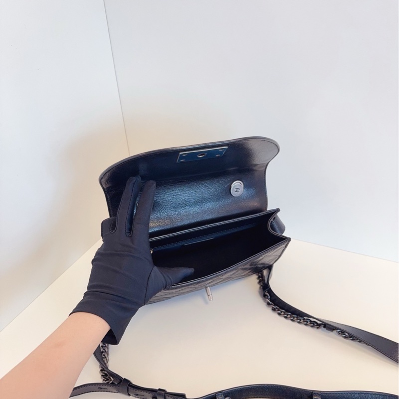 【98新🆕】Chanel 達拉斯 黑銀牛皮馬鞍包郵差包 手提包 斜挎包 單肩包-8