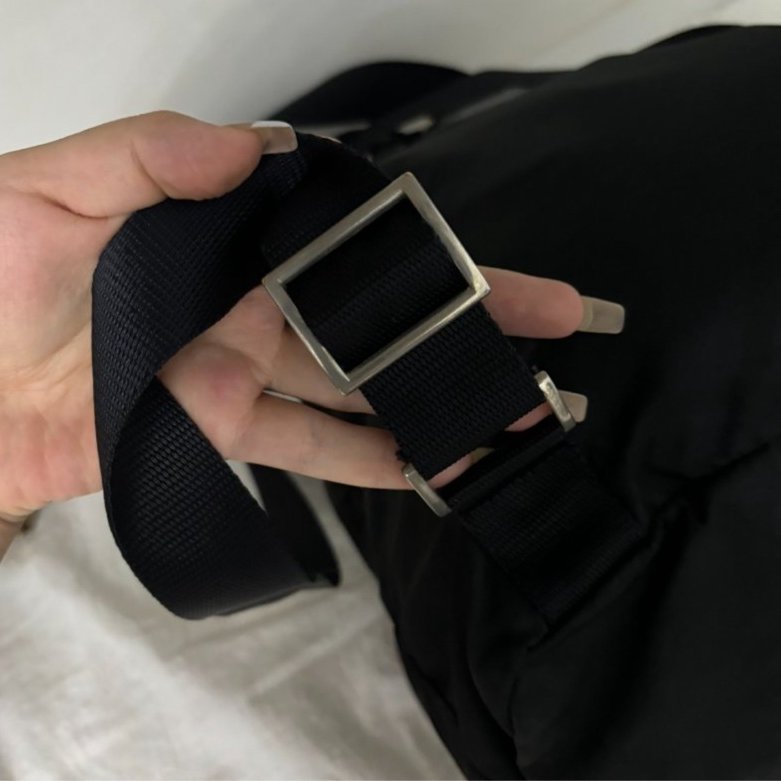 Prada 後背包 尺寸30*16*38-2