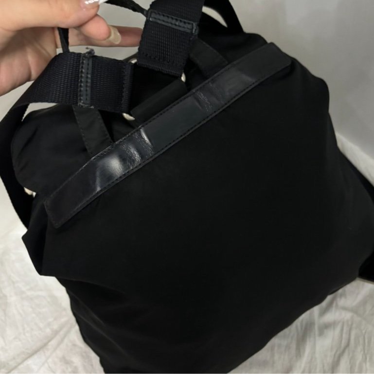 Prada 後背包 尺寸30*16*38-3