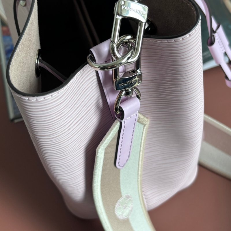 ::LOUIS VUITTON:: M20777 NÉONOÉ BB 淡粉色EPI皮革束口手提斜背水桶包-14