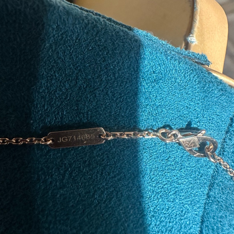 Van Cleef & Arpels梵克雅宝 Alhambra2025圣诞限定 母贝粉色-8