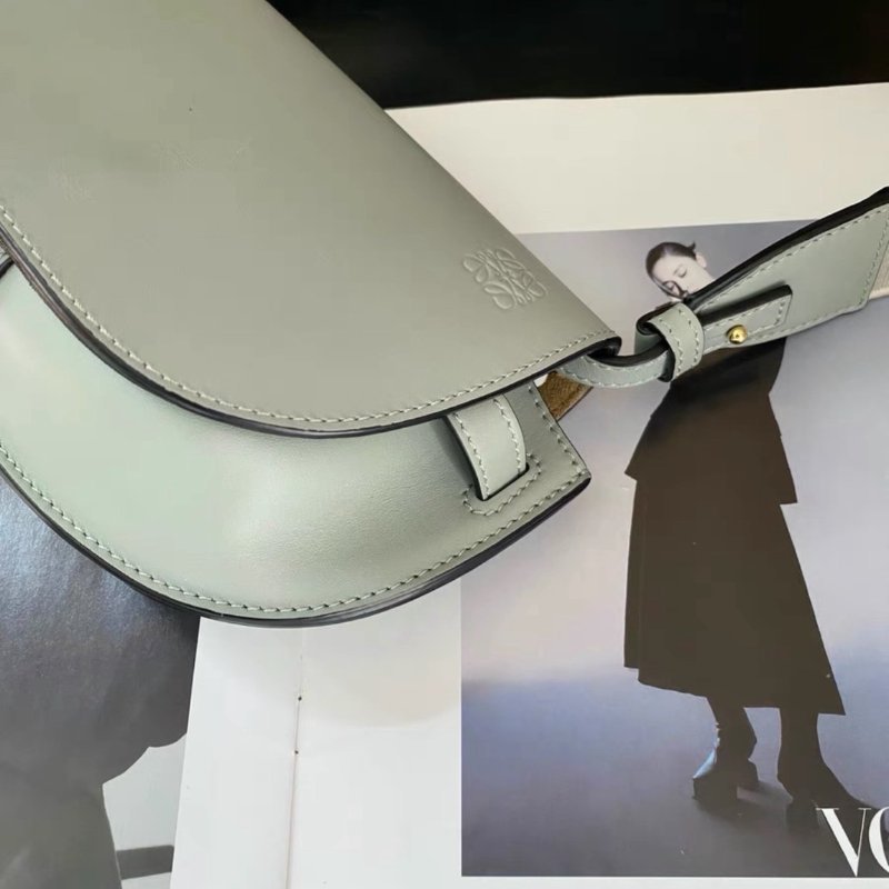 loewe 霧霾藍gate mini編織logo寬肩帶藍灰色馬鞍包21*12.5*9.5 99新配件塵袋-3