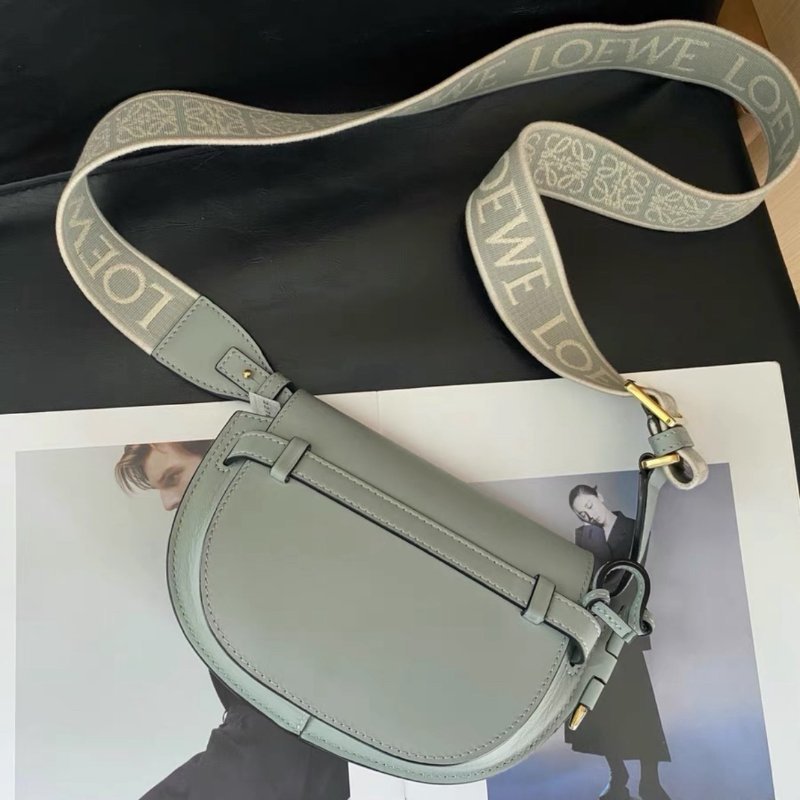 loewe 霧霾藍gate mini編織logo寬肩帶藍灰色馬鞍包21*12.5*9.5 99新配件塵袋-5