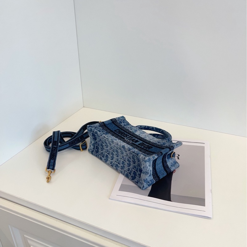 【未使用🆕】Dior 新款漸變丹寧老花橫版mini tote迷你牛仔托特包手提包 斜挎包 單肩包-4