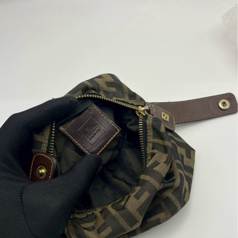 🏷️ Fendi 飯盒包-8