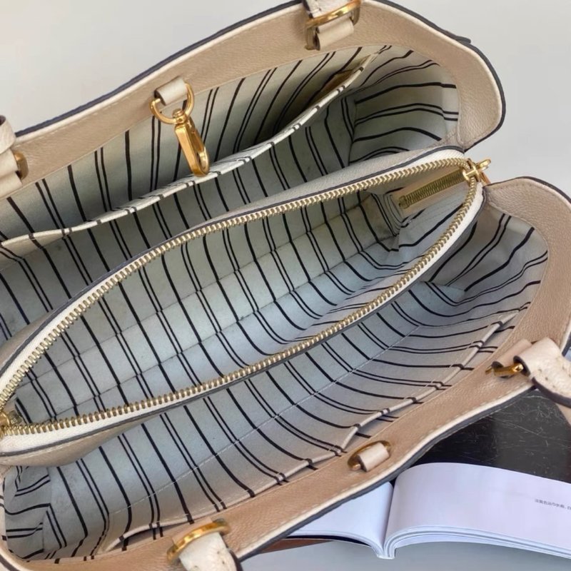 lv 全皮壓花淺杏色中號montaigne蒙田包33*23*15 98新配件塵袋-1