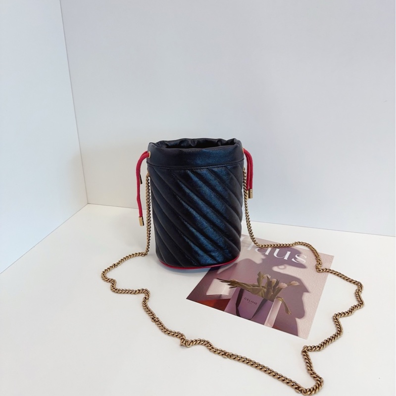 【閒置未使用🆕】Gucci marmont mini 黑色紅滾邊 金鍊條包 抽繩小水桶 斜挎包 單肩包-1