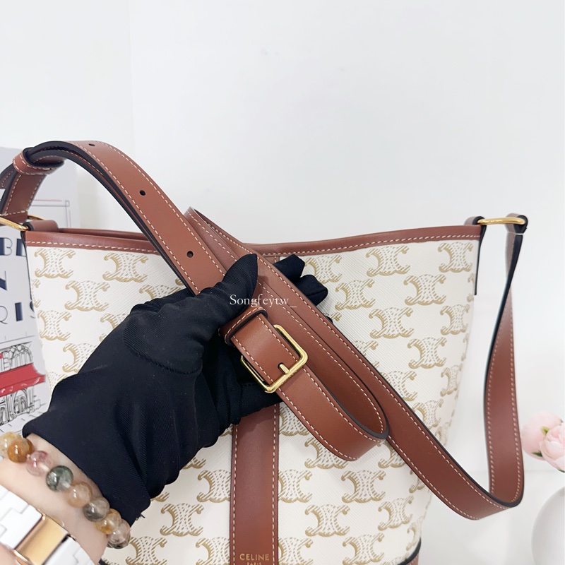 Celine 經典 老花 水桶包-3