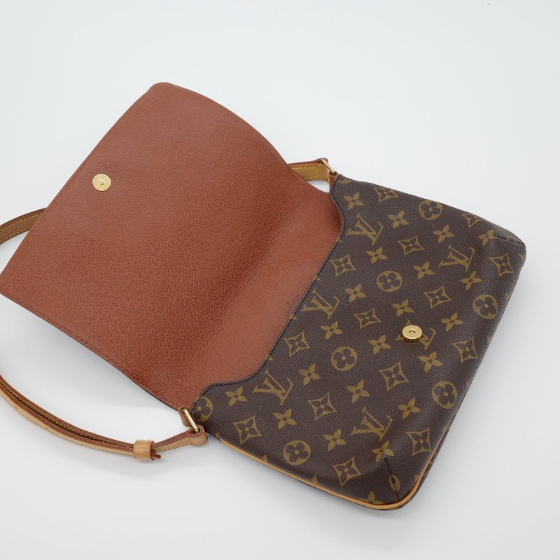 Louis Vuitton 路易威登 經典花紋 翻蓋吸釦 橫版 單肩包 斜挎包 王菲包-4