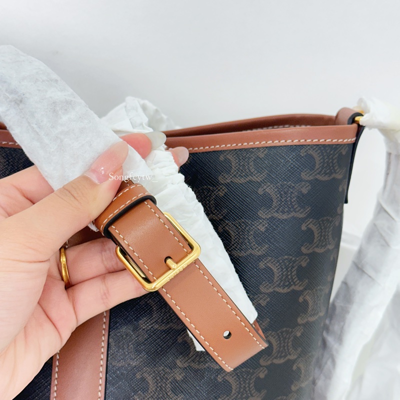 Celine 經典 老花 水桶包-4