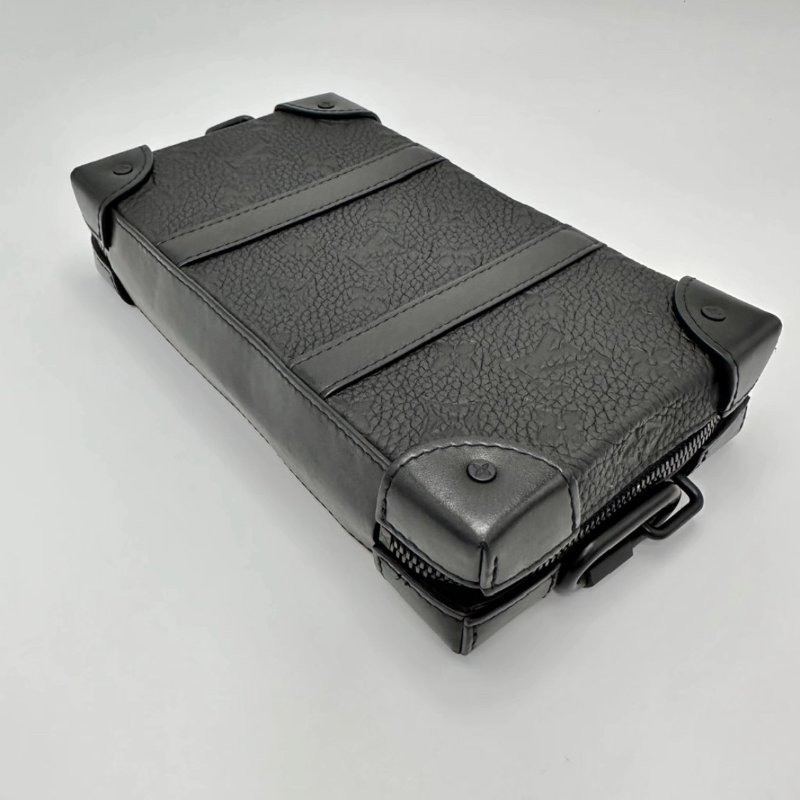 LV SoftTrunkWallet黑武士肩背斜背包 芯片款23*14*5 98新配件塵袋-4