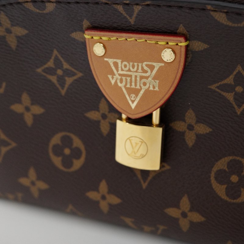【2019 限量款♥️】Louis Vuitton 路易威登 經典花紋 Monogram帆布 Moon Pochette 月亮包 飛碟包 手拿包 手提包|M44943-5