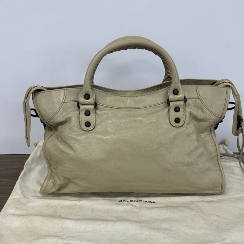 BALENCIAGA LeCity奶茶色中號機車肩背斜背包38*23*14 98新配件塵袋鏡子-4
