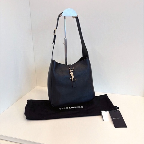 【98新🆕】YSL Le5a7黑金全皮Hobo金勾小水桶腋下包 單肩包小號