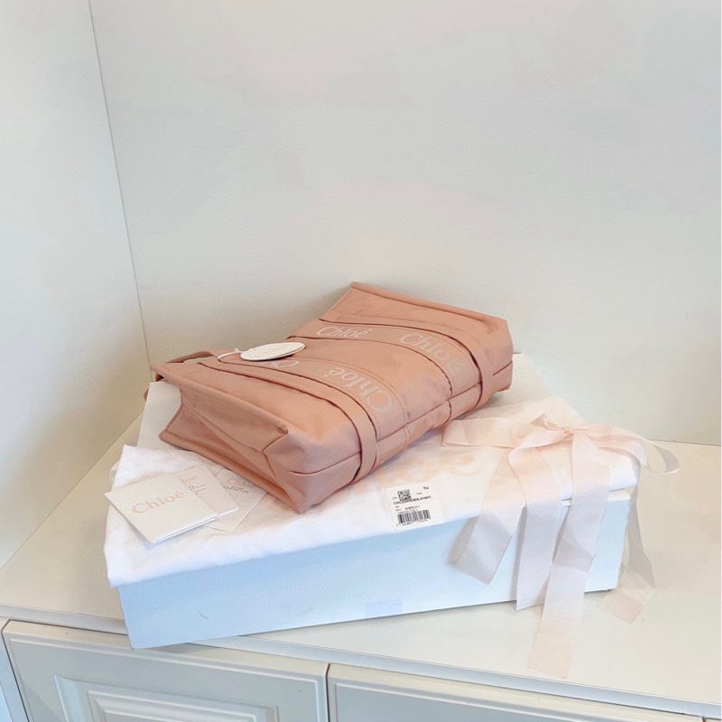 【未使用帶盒🆕】Chloe 新款尼龍Woody Tote購物袋 玫瑰粉刺繡字母 手提包-6