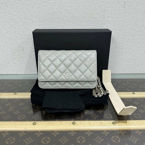 CHANEL 灰金牛皮 WOC 19*13*4 98新配件盒子塵袋