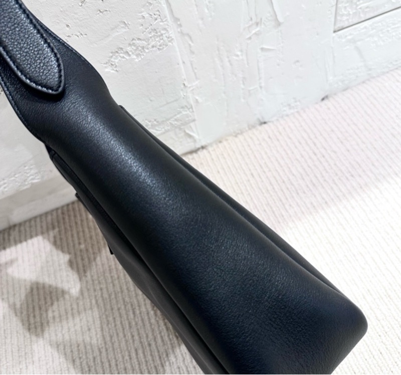 【全🆕】 YSL hobo small LE5A7 金色Logo粒面牛皮 Hobo 小號單肩袋 手提袋-2