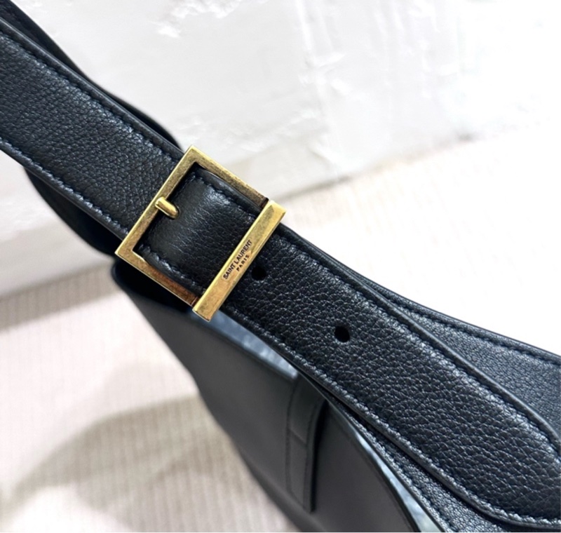 【全🆕】 YSL hobo small LE5A7 金色Logo粒面牛皮 Hobo 小號單肩袋 手提袋-4