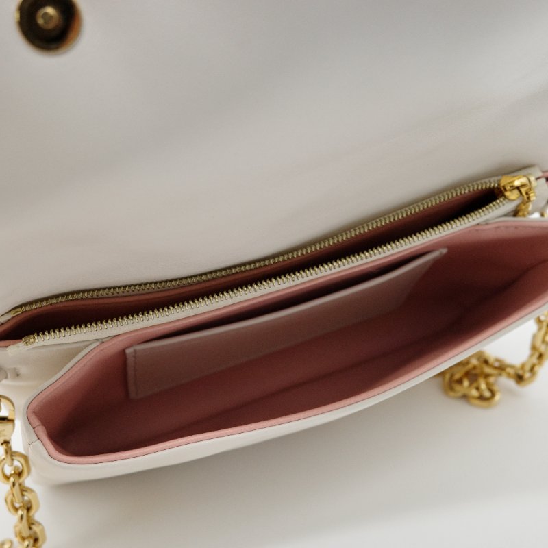 Louis Vuitton 路易威登 Pochette Coussin Logo立體羊皮壓印 泡芙包 鏈帶包 手拿包 斜挎包 |M82289-7