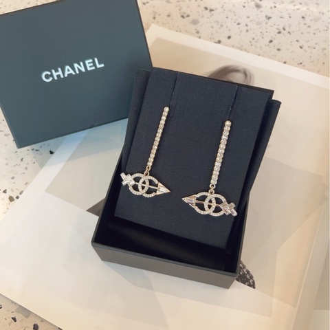 【全新🆕】Chanel 23c 限定丘比特🤍愛神之箭 淡金水鑽雙C 長款耳釘/耳環
