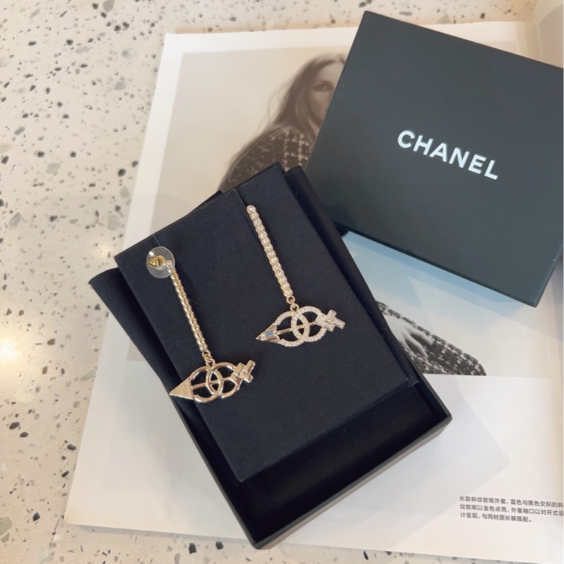 【全新🆕】Chanel 23c 限定丘比特🤍愛神之箭 淡金水鑽雙C 長款耳釘/耳環-2